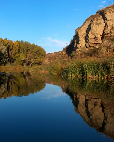 me reflejo en tus aguas